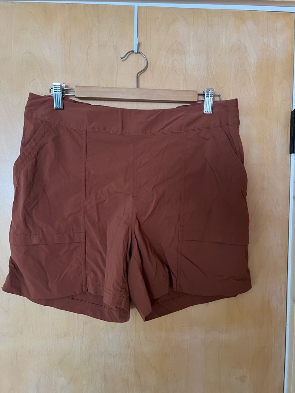 REI Women's Athletic Shorts in Rust Brown